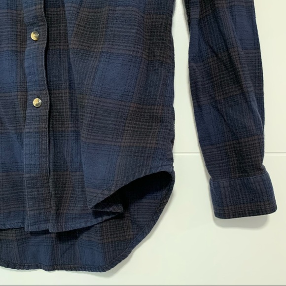 Vans | Plaid Flannel Button Up Shirt - Picture 4 of 12